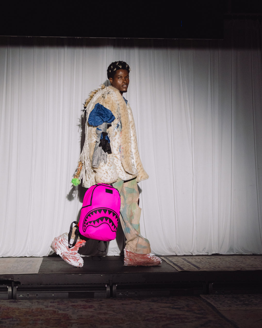 SPRAYGROUND® BACKPACK SHARK CENTRAL WHITE STENCIL SHARK PINK NYLON BACKPACK