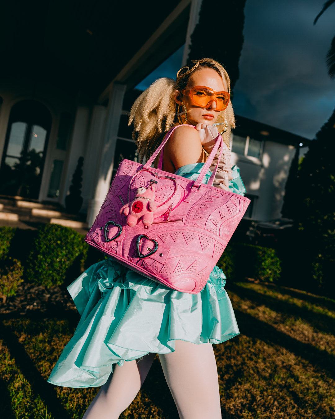 SPRAYGROUND® TOTE BABY BEAR BADDIE - HEARTBREAKER TOTE