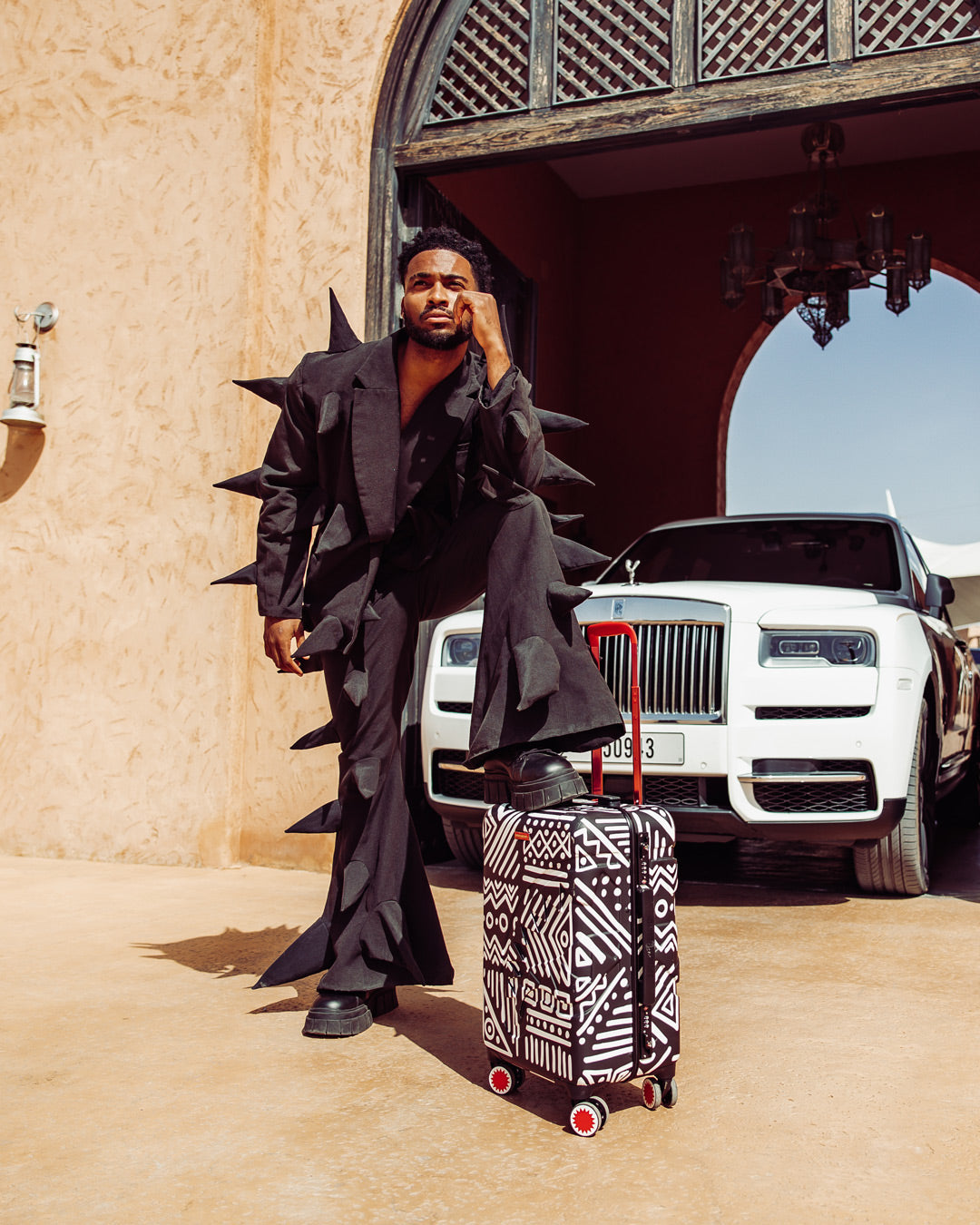 SPRAYGROUND® LUGGAGE A.I.8 AFRICAN INTELLIGENCE - ORIGIN STORY SHARKNAUTICS HARDSHELL CARRY-ON LUGGAGE
