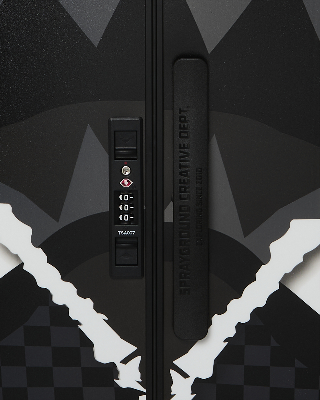 SPRAYGROUND® LUGGAGE SHARK SLASH FULL-SIZE LUGGAGE
