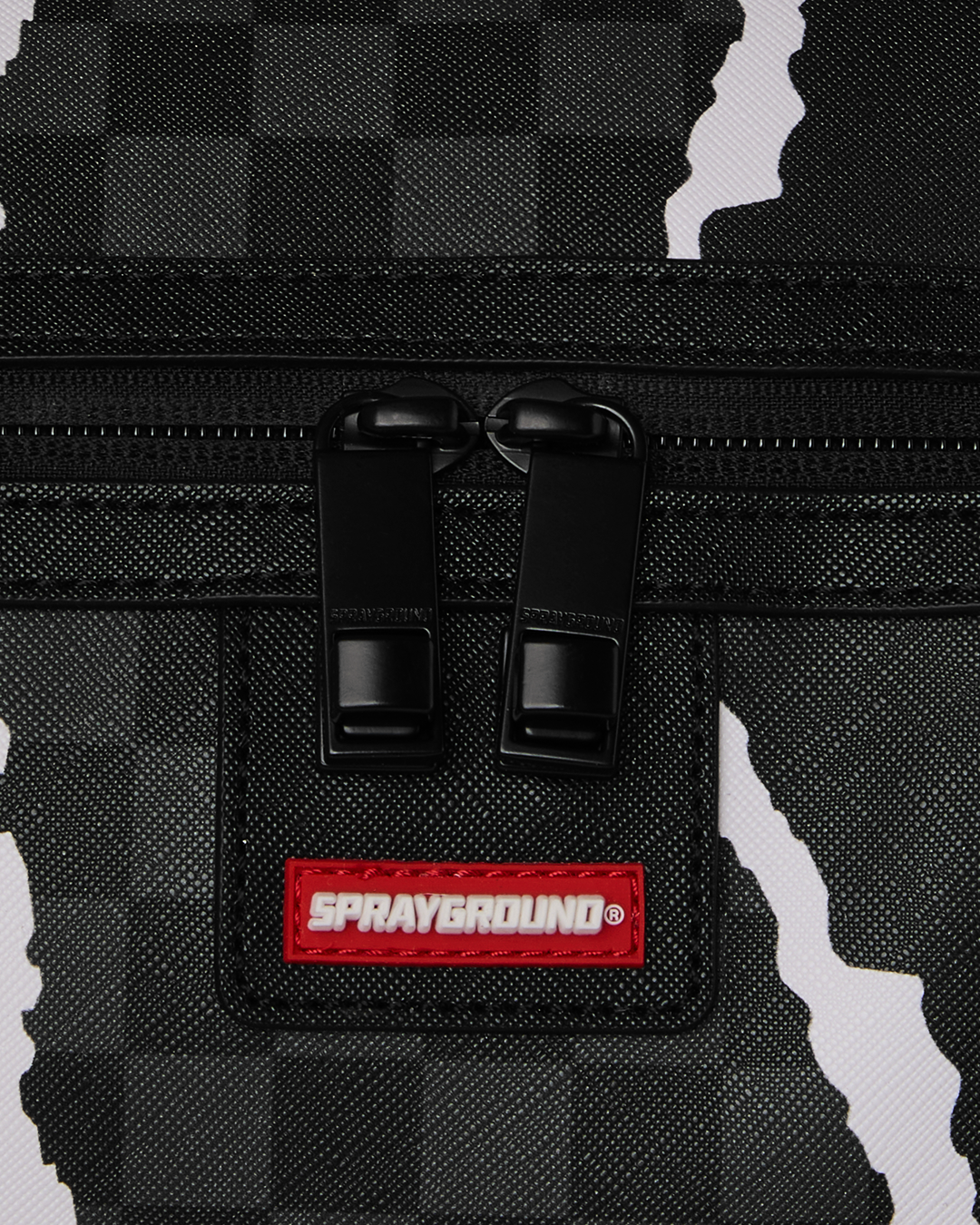SPRAYGROUND® DUFFLE SHARK SLASH DUFFLE