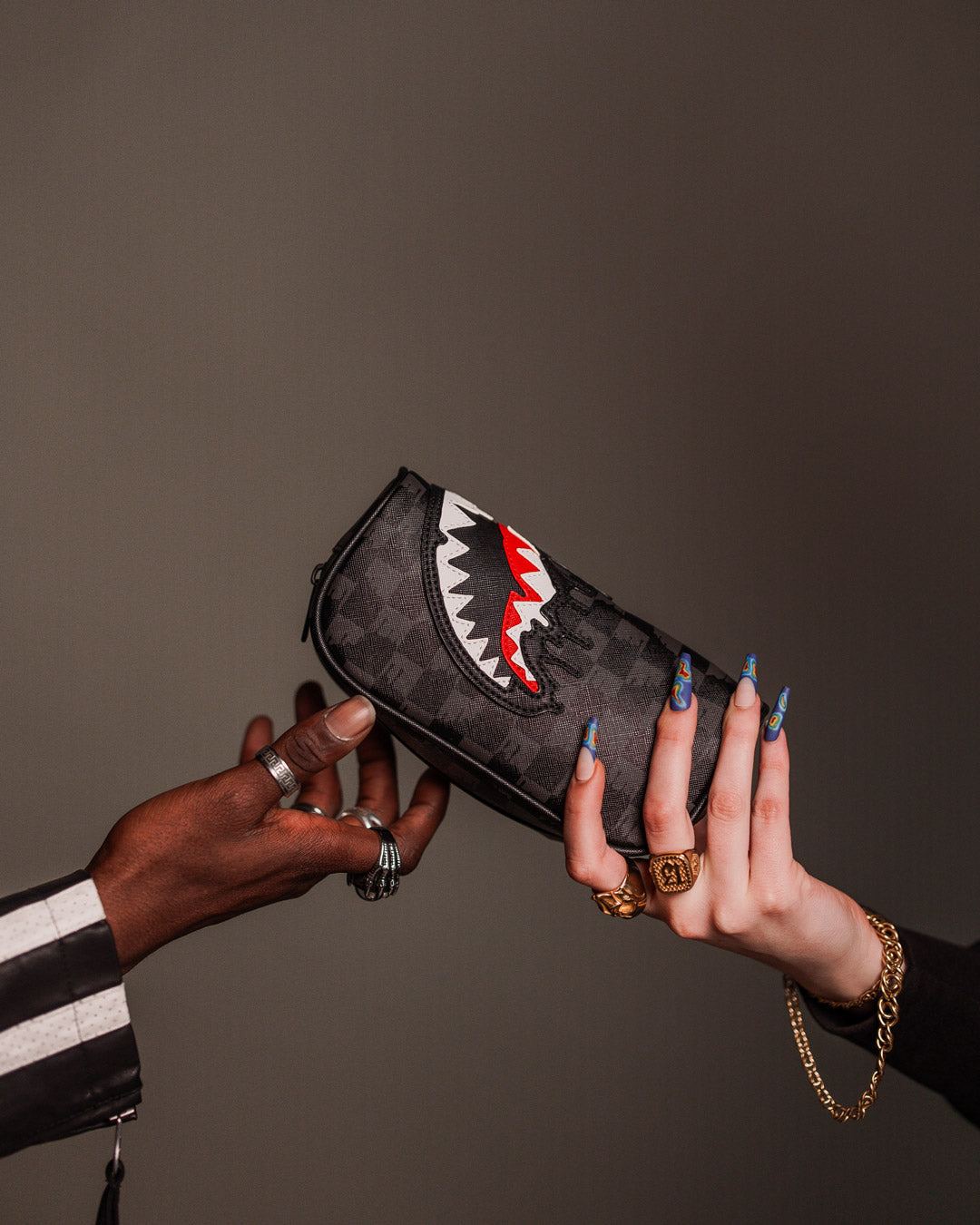 SPRAYGROUND® POUCH SHARKS IN PARIS THUNDERDRIP POUCH
