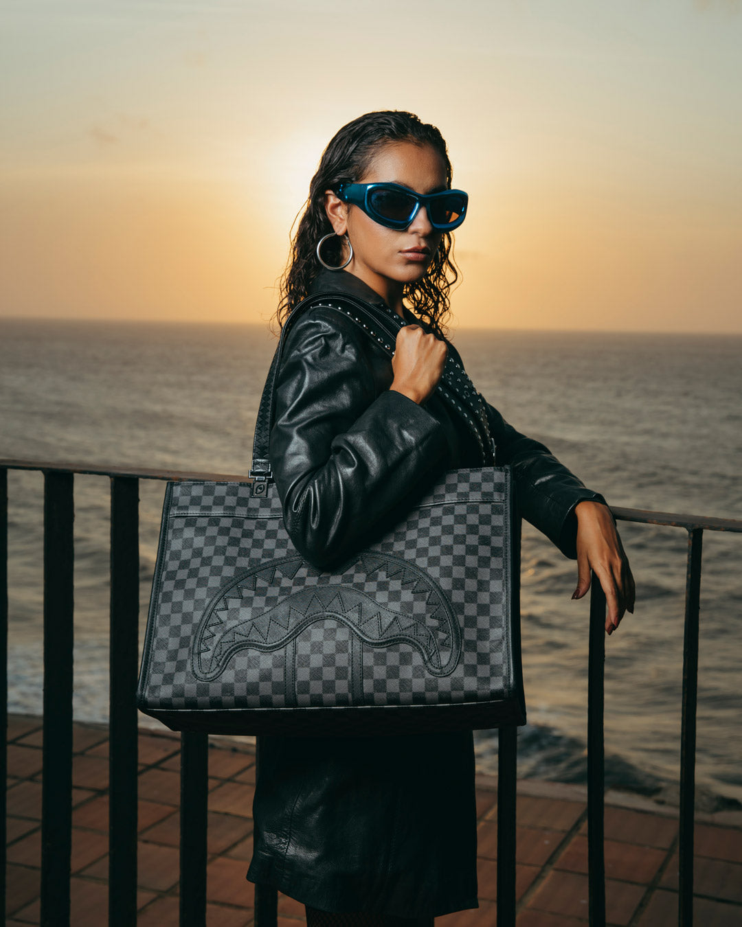 SPRAYGROUND® TOTE MIDNIGHT CHATEAU TORTUGA TOTE